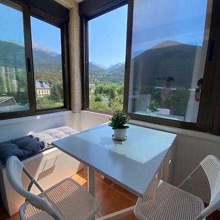 Amanecer En Collarada Apartment Villanua Ngoại thất bức ảnh